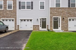 323 Mantoloking Drive, Jackson, NJ 08527