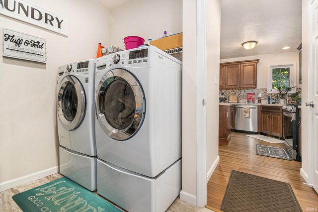 50961 Forest Lake Trail, South Bend, IN 46628