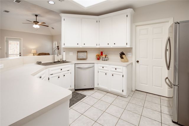 1902 Wilderland Circle, Bryan, TX 77807