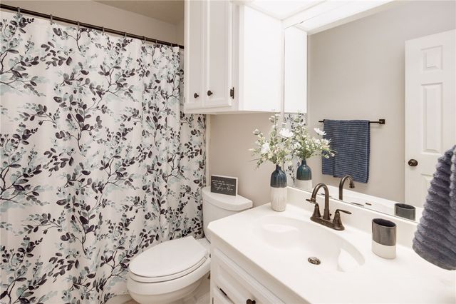 1902 Wilderland Circle, Bryan, TX 77807