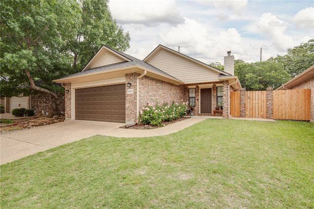 1902 Wilderland Circle, Bryan, TX 77807