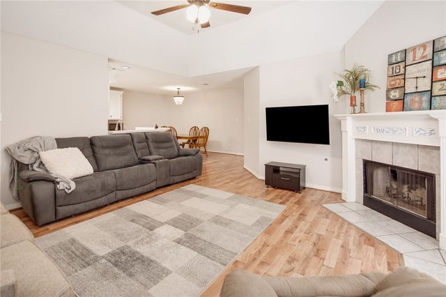 1902 Wilderland Circle, Bryan, TX 77807