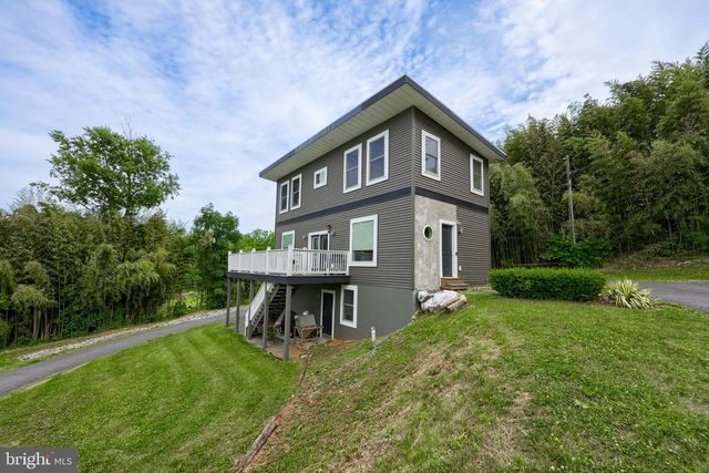 755 KINDERHOOK RD, Columbia, PA 17512