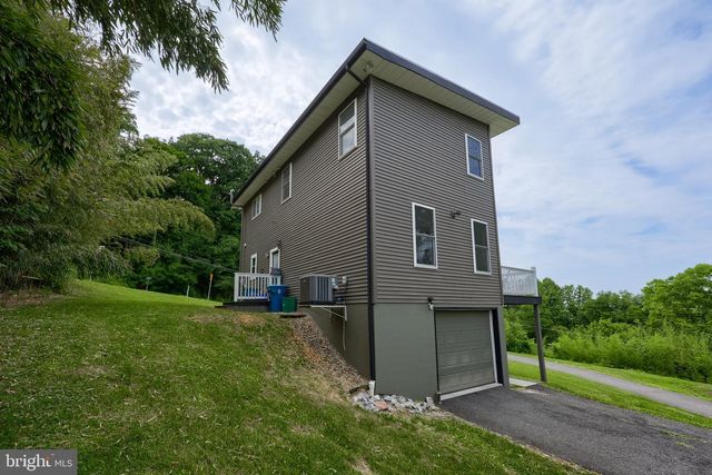 755 KINDERHOOK RD, Columbia, PA 17512