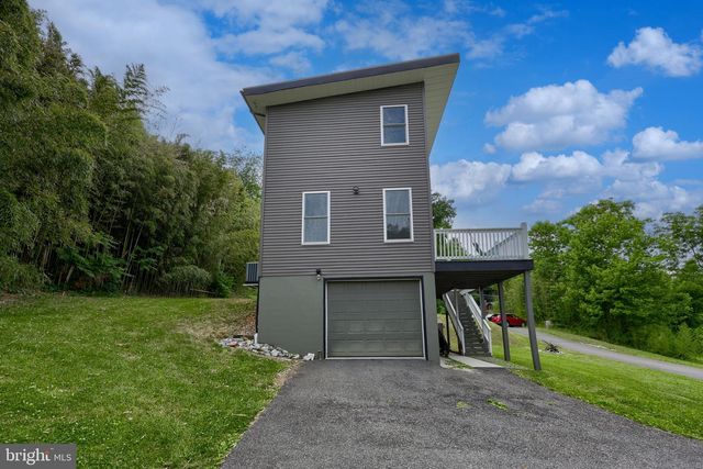755 KINDERHOOK RD, Columbia, PA 17512