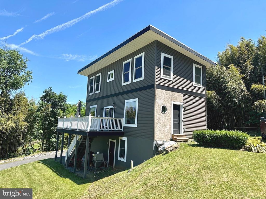 755 KINDERHOOK RD, Columbia, PA 17512