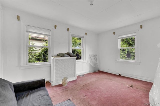 639 S 5th Avenue, Mount Vernon, NY 10550