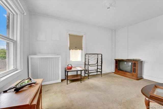 639 S 5th Avenue, Mount Vernon, NY 10550