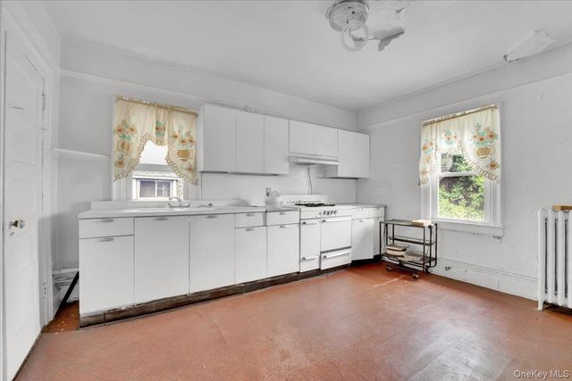 639 S 5th Avenue, Mount Vernon, NY 10550