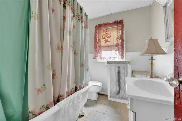 639 S 5th Avenue, Mount Vernon, NY 10550