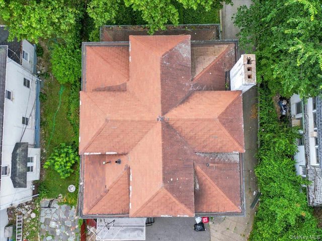 639 S 5th Avenue, Mount Vernon, NY 10550