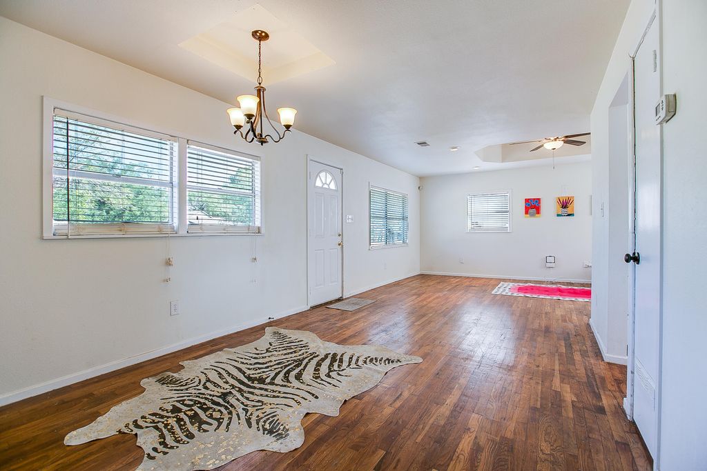 Image 11 of property listing at 1630 Canal Road, San Angelo, TX 76904