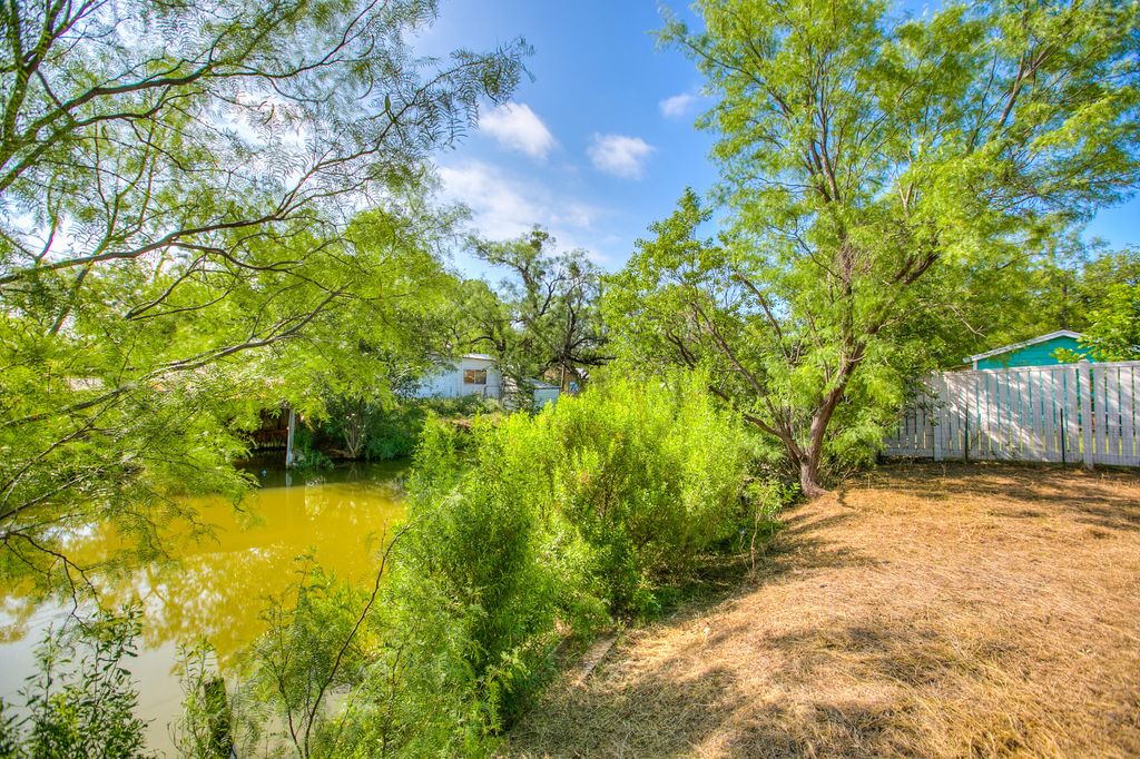Image 28 of property listing at 1630 Canal Road, San Angelo, TX 76904