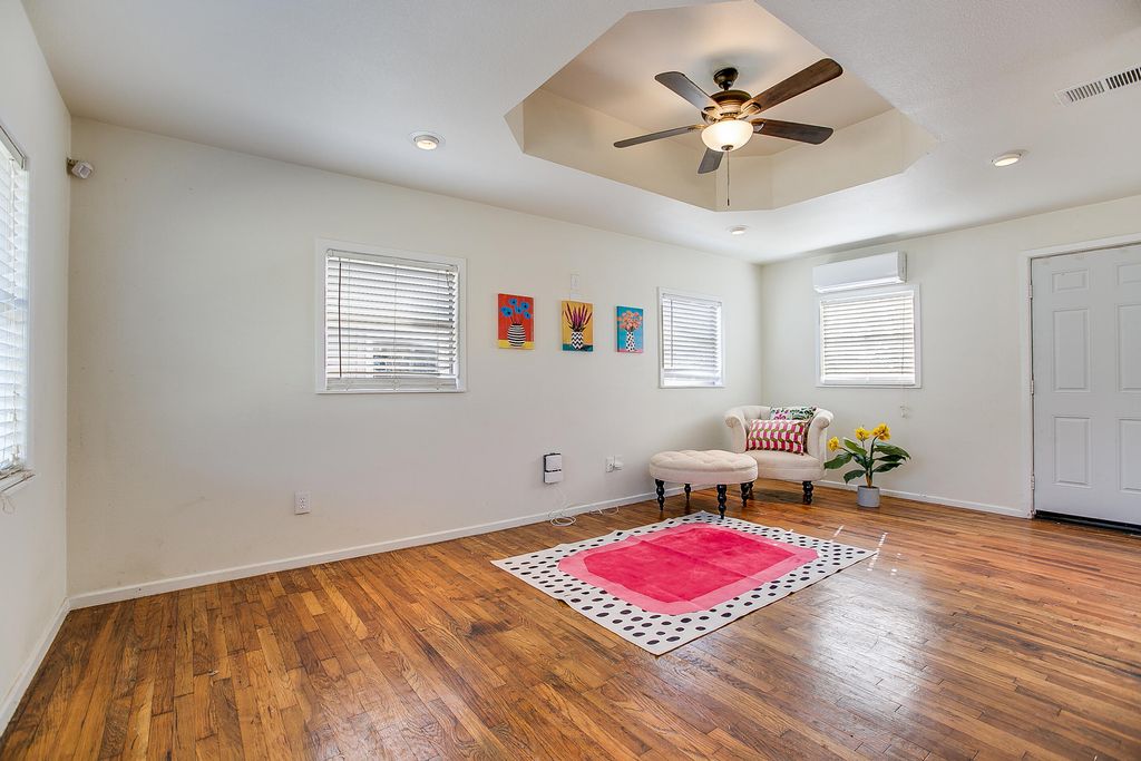 Image 9 of property listing at 1630 Canal Road, San Angelo, TX 76904