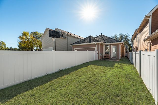 1829 Forsythe Drive, Savannah, TX 76227