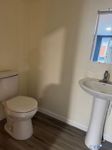 734 Halifax St, Emporia, VA 23847