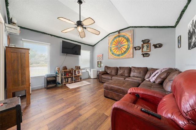 4701 LAKE SHORE DRIVE, St Cloud, FL 34772