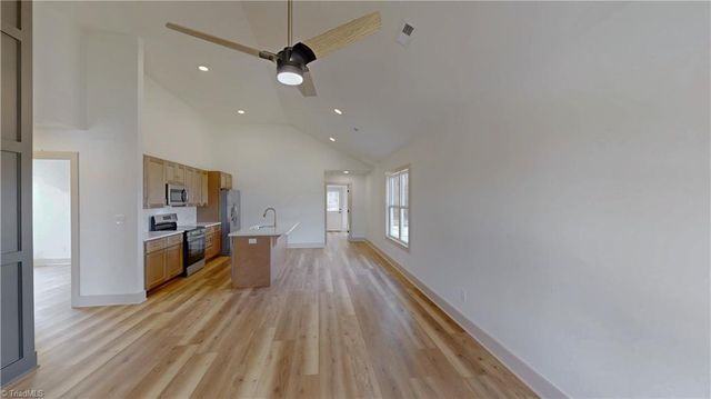 1107 SUNSET Drive, Thomasville, NC 27360