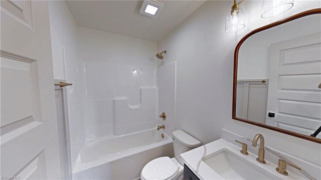 1107 SUNSET Drive, Thomasville, NC 27360