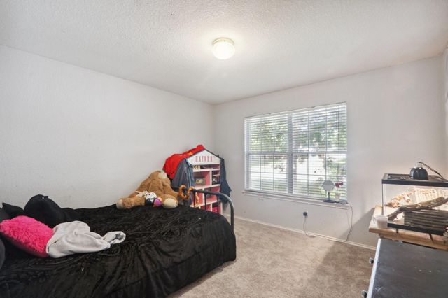 17405 Wiseman DR, Pflugerville, TX 78660
