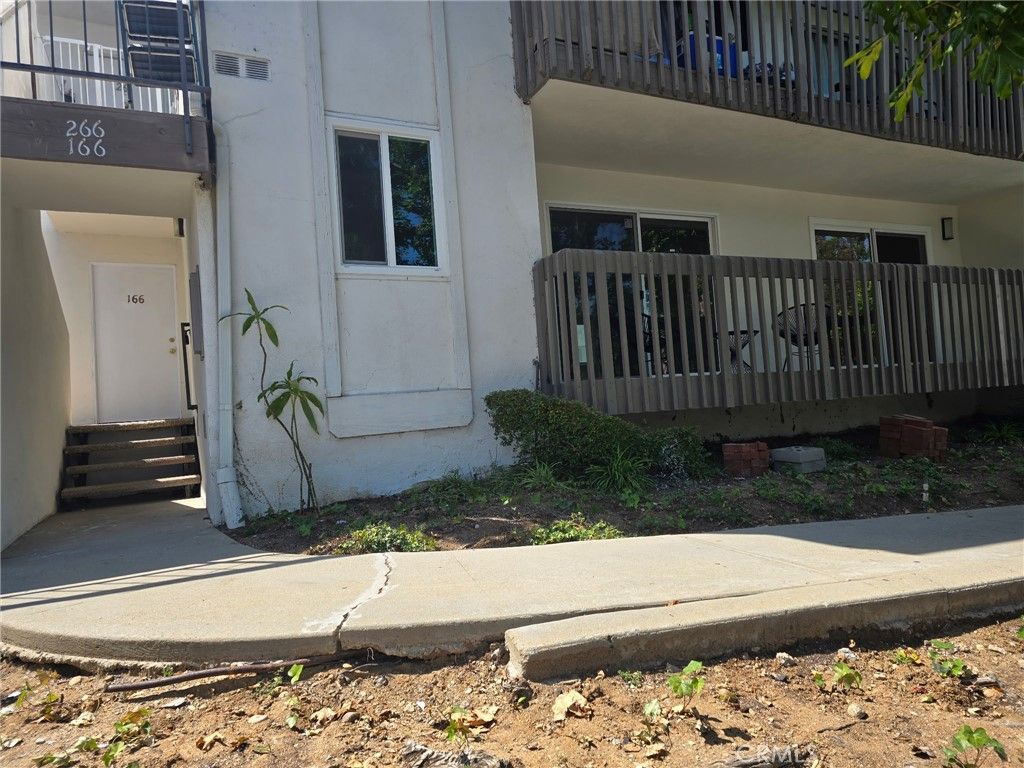 Image 1 of property listing at 1661 Neil Armstrong 166, Montebello, CA 90640