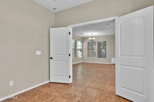 3455 S FALCON Drive, Gilbert, AZ 85297