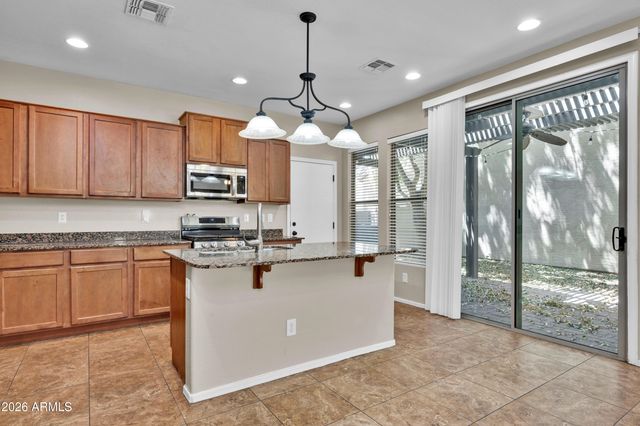3455 S FALCON Drive, Gilbert, AZ 85297