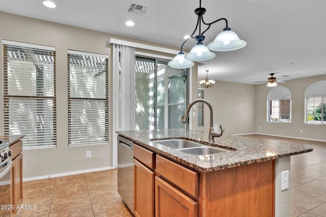3455 S FALCON Drive, Gilbert, AZ 85297