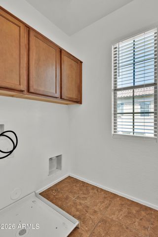 3455 S FALCON Drive, Gilbert, AZ 85297