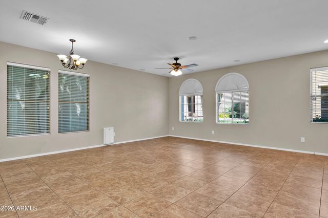 3455 S FALCON Drive, Gilbert, AZ 85297