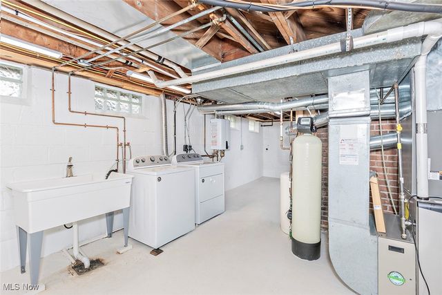 1884 Maywood Road, South Euclid, OH 44121