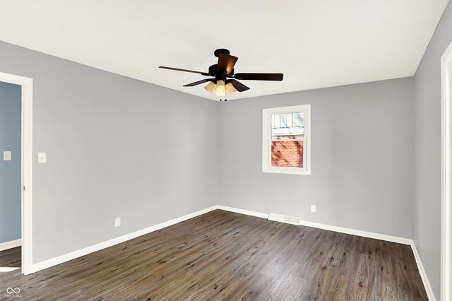 821 Princeton Drive, New Whiteland, IN 46184