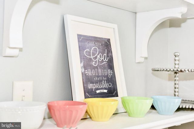 102 PEREGRINE LN, Hummelstown, PA 17036