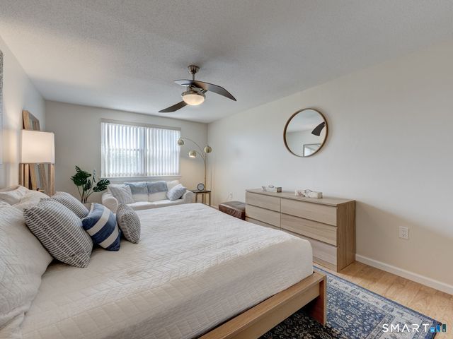891 Farmington Avenue 6C, West Hartford, CT 06119