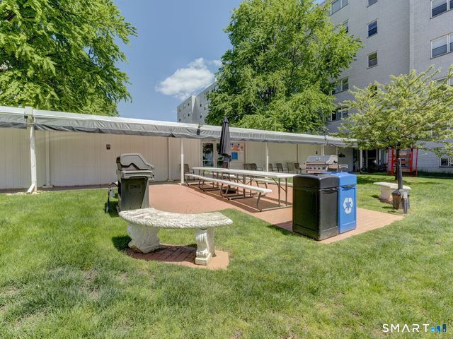 891 Farmington Avenue 6C, West Hartford, CT 06119