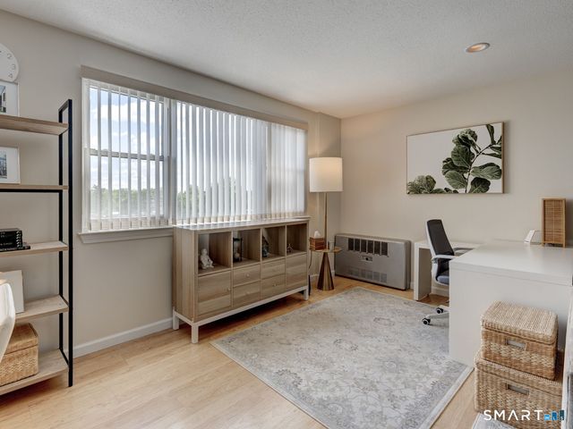 891 Farmington Avenue 6C, West Hartford, CT 06119