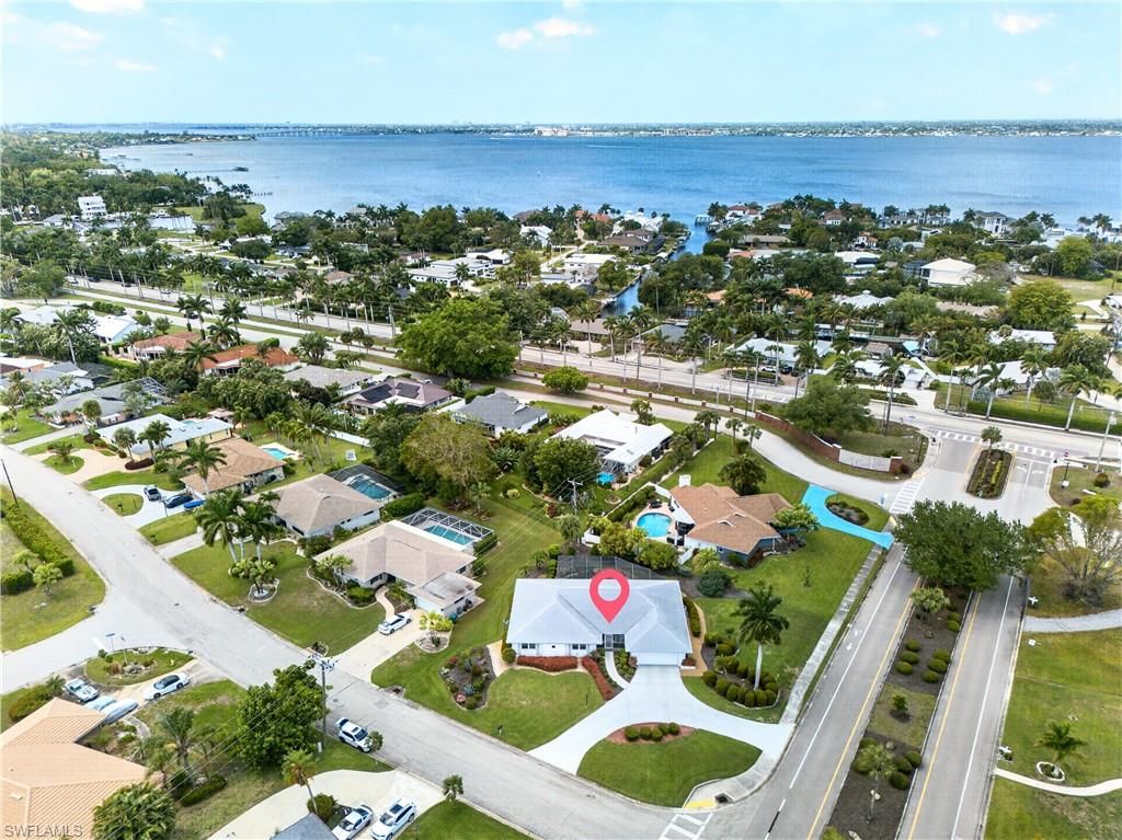 5148 Fairfield DR, FORT MYERS, FL 33919 — photo 2