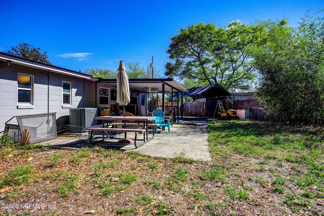 295 BLAIRMORE Boulevard E, Orange Park, FL 32073