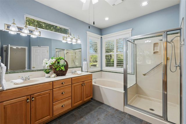 100 Camp DR, Georgetown, TX 78633