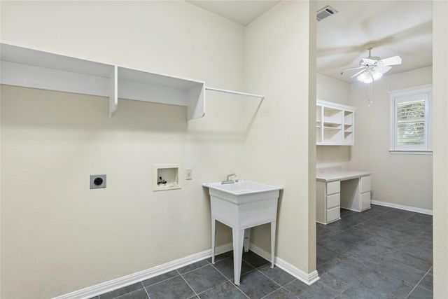 100 Camp DR, Georgetown, TX 78633