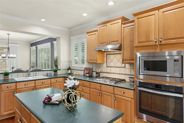 100 Camp DR, Georgetown, TX 78633