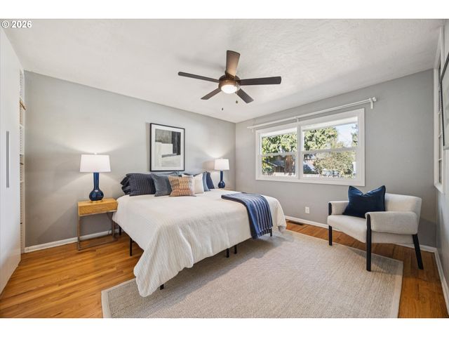 26 Ne STAFFORD St, Portland, OR 97211