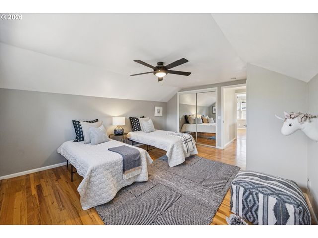 26 Ne STAFFORD St, Portland, OR 97211