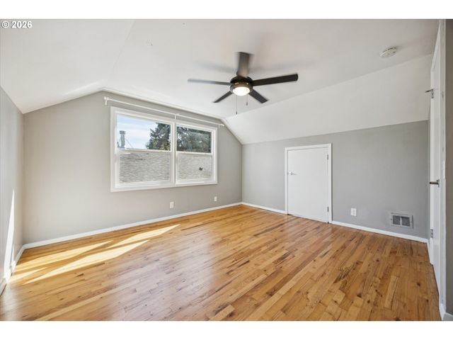 26 Ne STAFFORD St, Portland, OR 97211