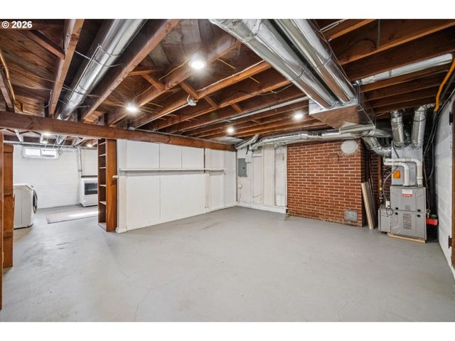 26 Ne STAFFORD St, Portland, OR 97211