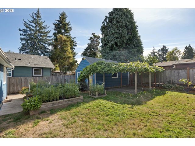 26 Ne STAFFORD St, Portland, OR 97211