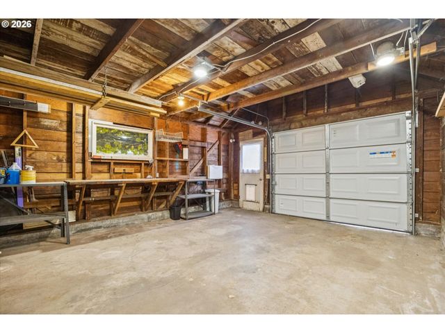 26 Ne STAFFORD St, Portland, OR 97211