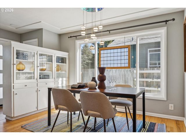 26 Ne STAFFORD St, Portland, OR 97211