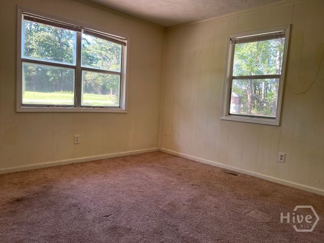 1071 Dials Mill Spur Spur, Statham, GA 30666