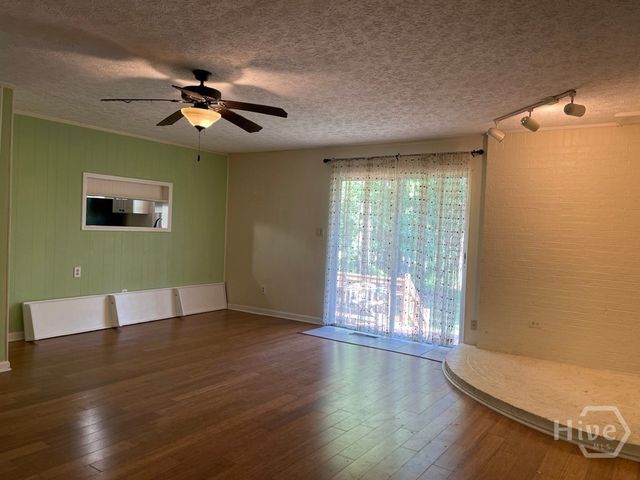 1071 Dials Mill Spur Spur, Statham, GA 30666
